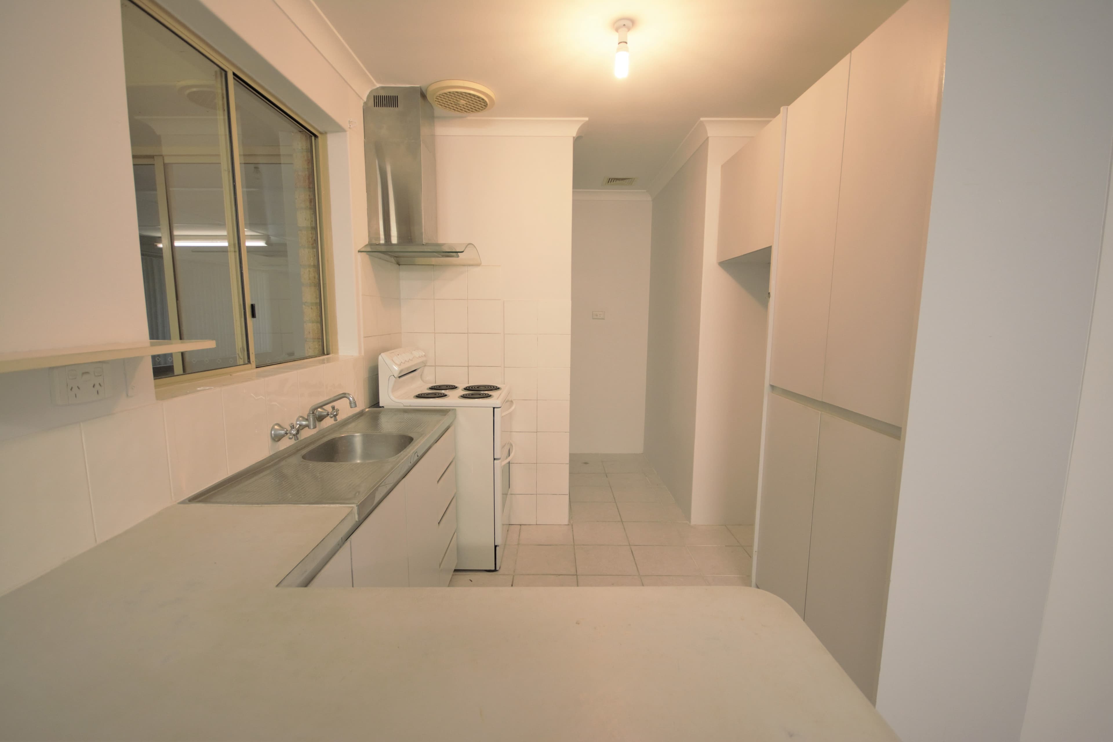 1 Knaphill Heights, Mirrabooka WA 6061, Mirrabooka - Thumbnail 8
