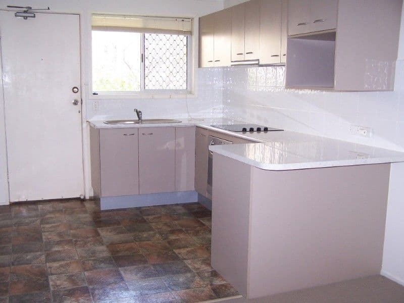6 Mawarra Street, PALM BEACH QLD 4221, Palm Beach - Thumbnail 3
