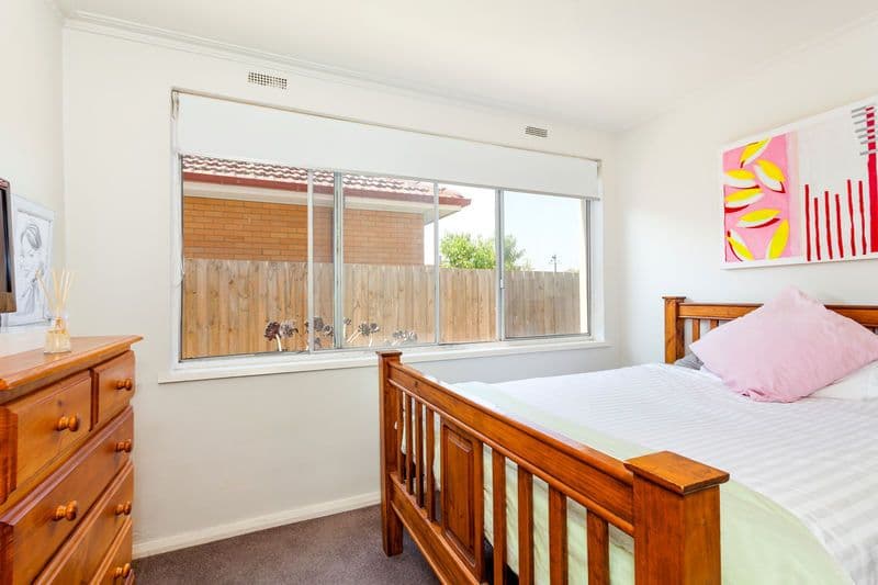 14 Osborne Avenue, NORTH GEELONG VIC 3215, North Geelong - Thumbnail 4