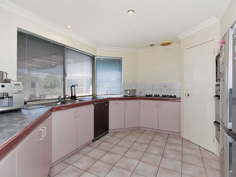 18 Athel Court, LEEMING WA 6149, Leeming - Thumbnail 6