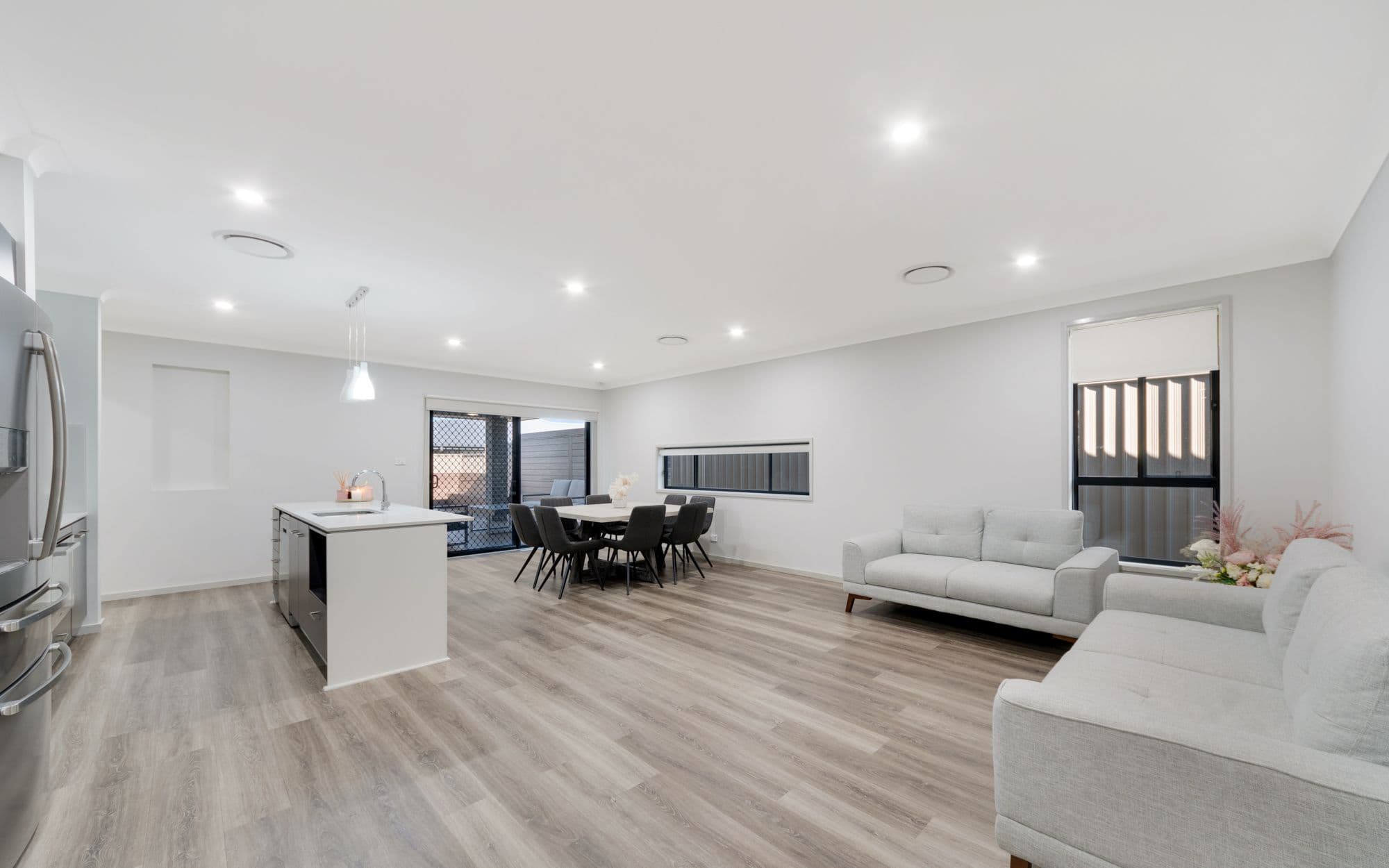 131 Hampshire Boulevard, Spring Farm NSW 2570, Spring Farm - Thumbnail 3