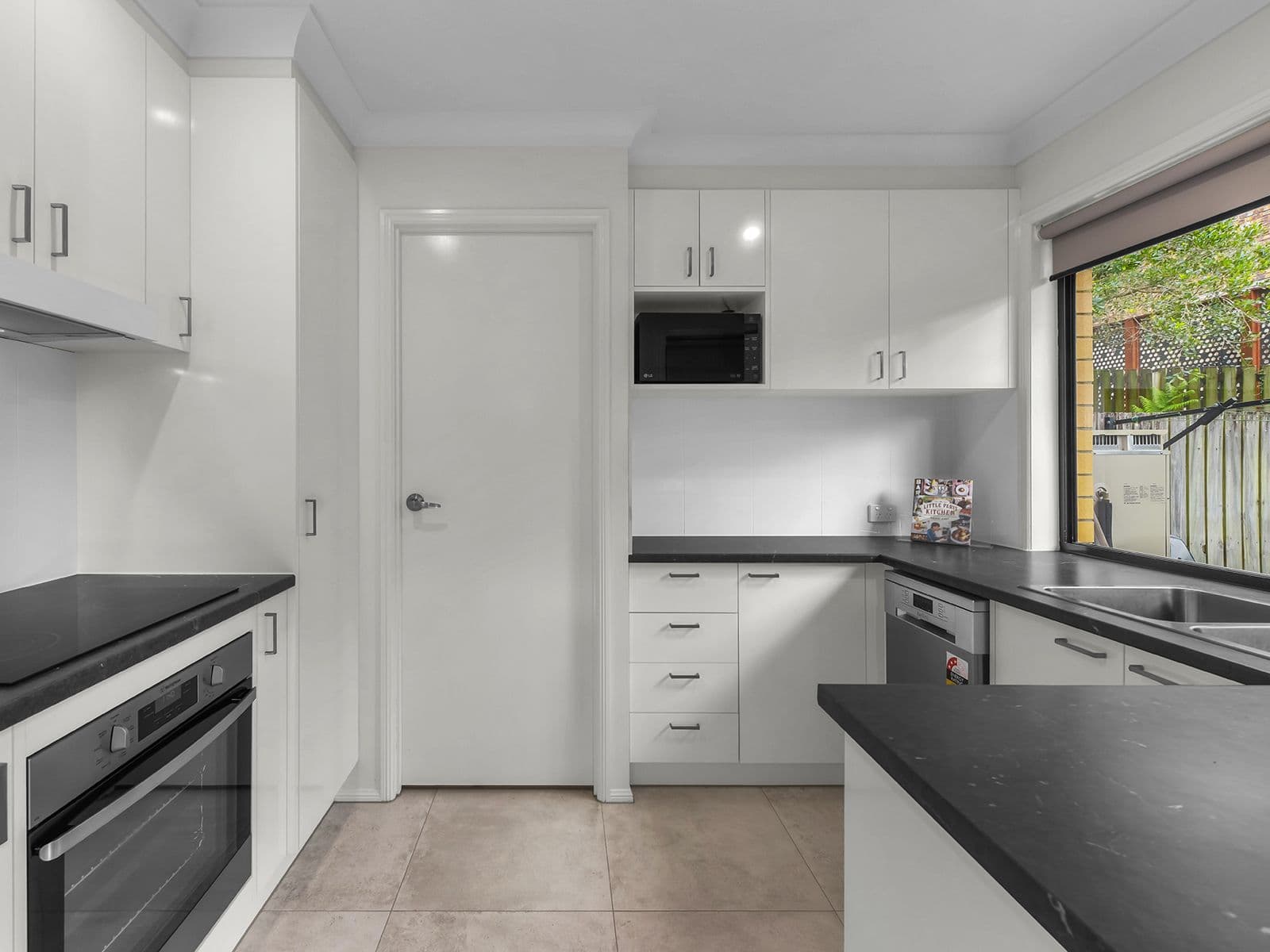 25 Camborne Street, Alderley QLD 4051, Alderley - Thumbnail 7