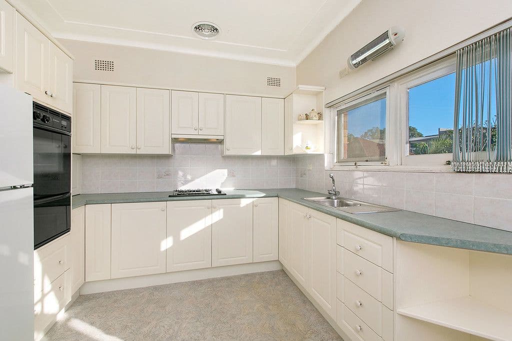 132 Harbord Road, Freshwater - Thumbnail 4