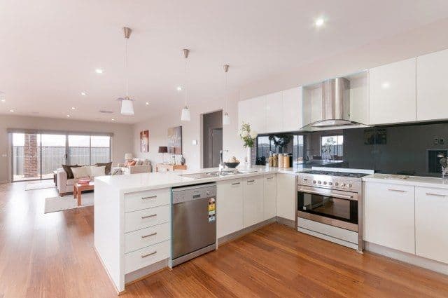 20 Falkland Road, CRAIGIEBURN VIC 3064, Craigieburn - Thumbnail 5