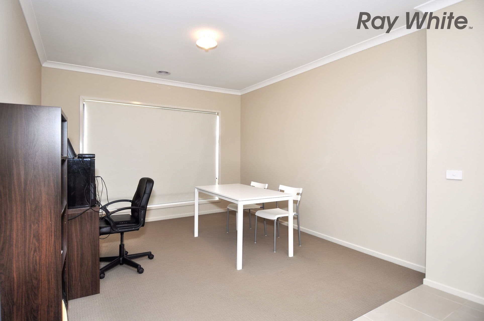 14 Canegrass Drive, POINT COOK VIC 3030, Point Cook - Thumbnail 5