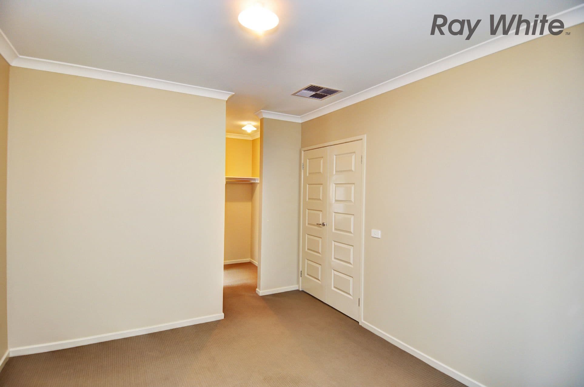 14 Canegrass Drive, POINT COOK VIC 3030, Point Cook - Thumbnail 6