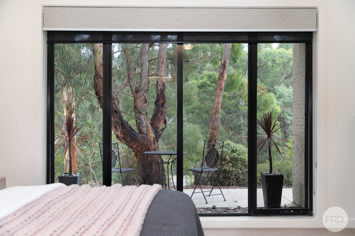 24 Zoe Drive, MOUNT HELEN VIC 3350, Mount Helen - Thumbnail 3
