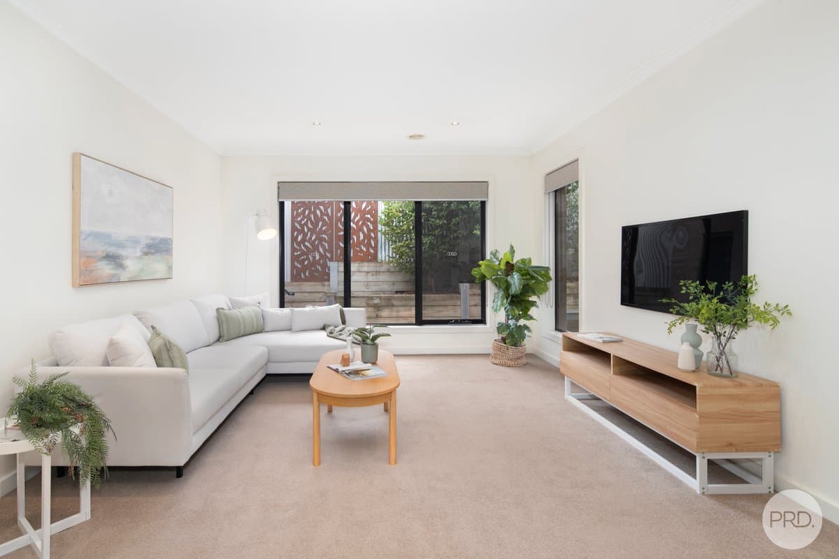 24 Zoe Drive, MOUNT HELEN VIC 3350, Mount Helen - Thumbnail 5
