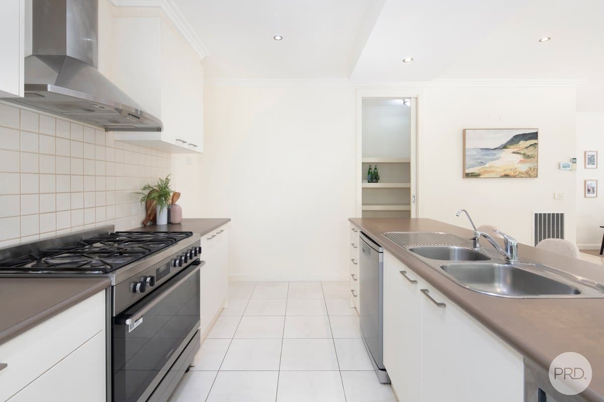 24 Zoe Drive, MOUNT HELEN VIC 3350, Mount Helen - Thumbnail 7
