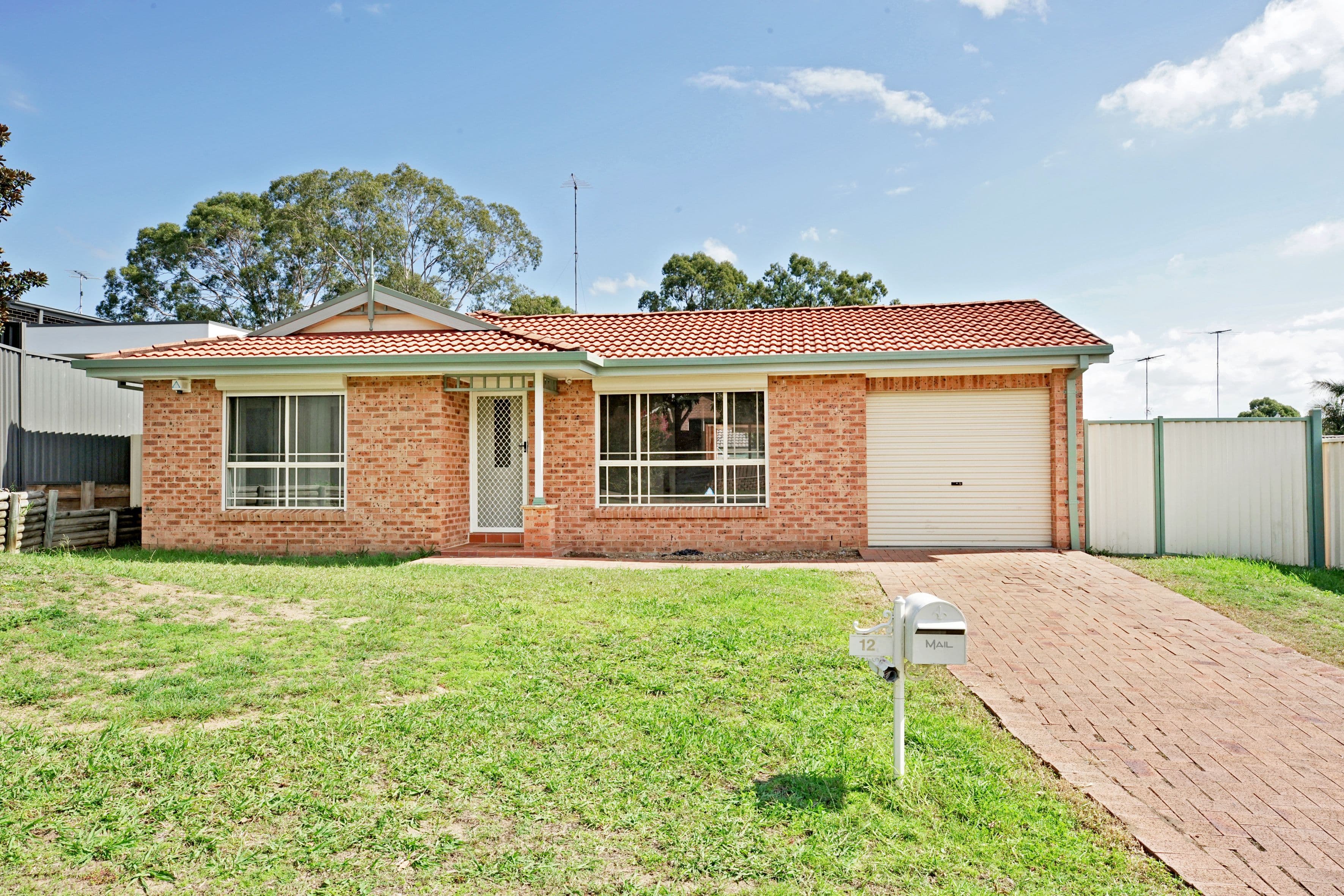 12 Becke Court, Glenmore Park - Image 1