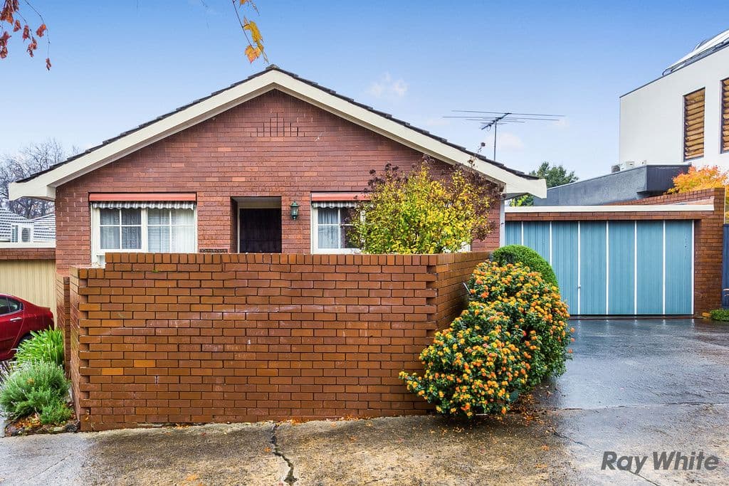 13 Kintore Crescent, Box Hill VIC 3128, Box Hill - Thumbnail 2