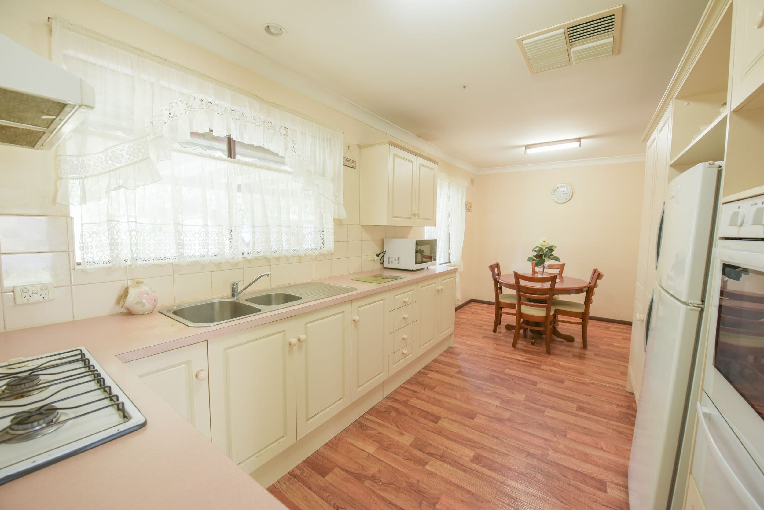 21 Newcombe Drive, Gilles Plains SA 5086, Gilles Plains - Thumbnail 7
