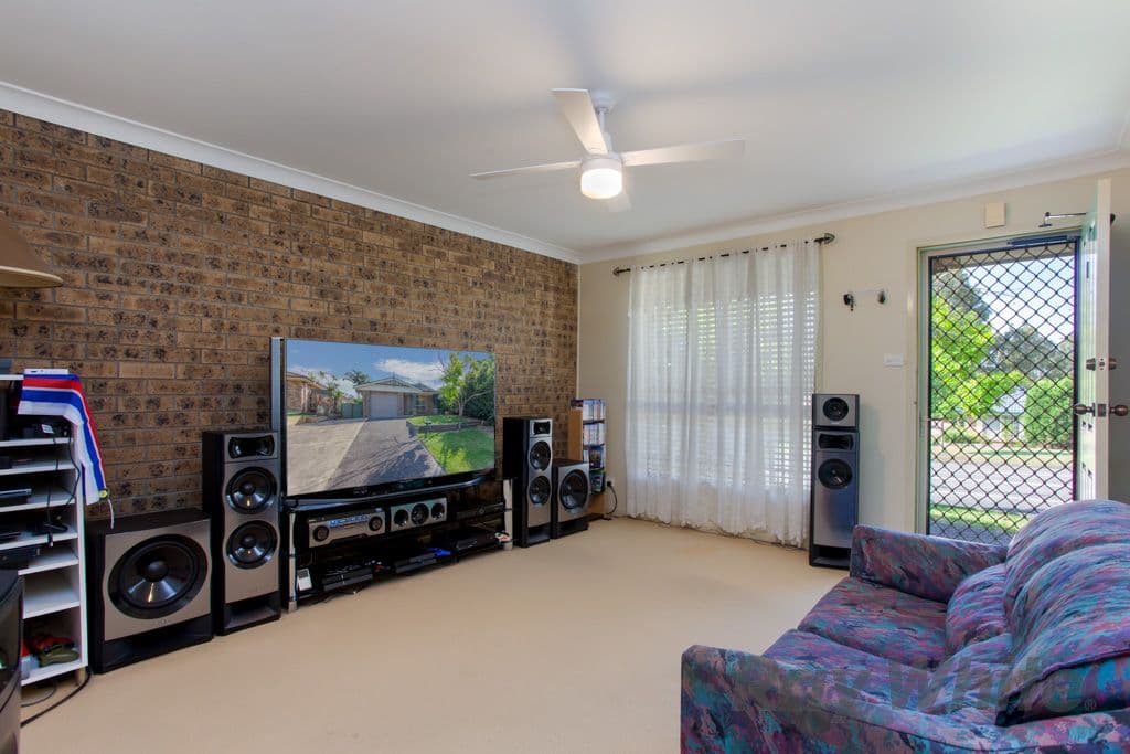 218 Maryland Drive, MARYLAND NSW 2287, Maryland - Thumbnail 2