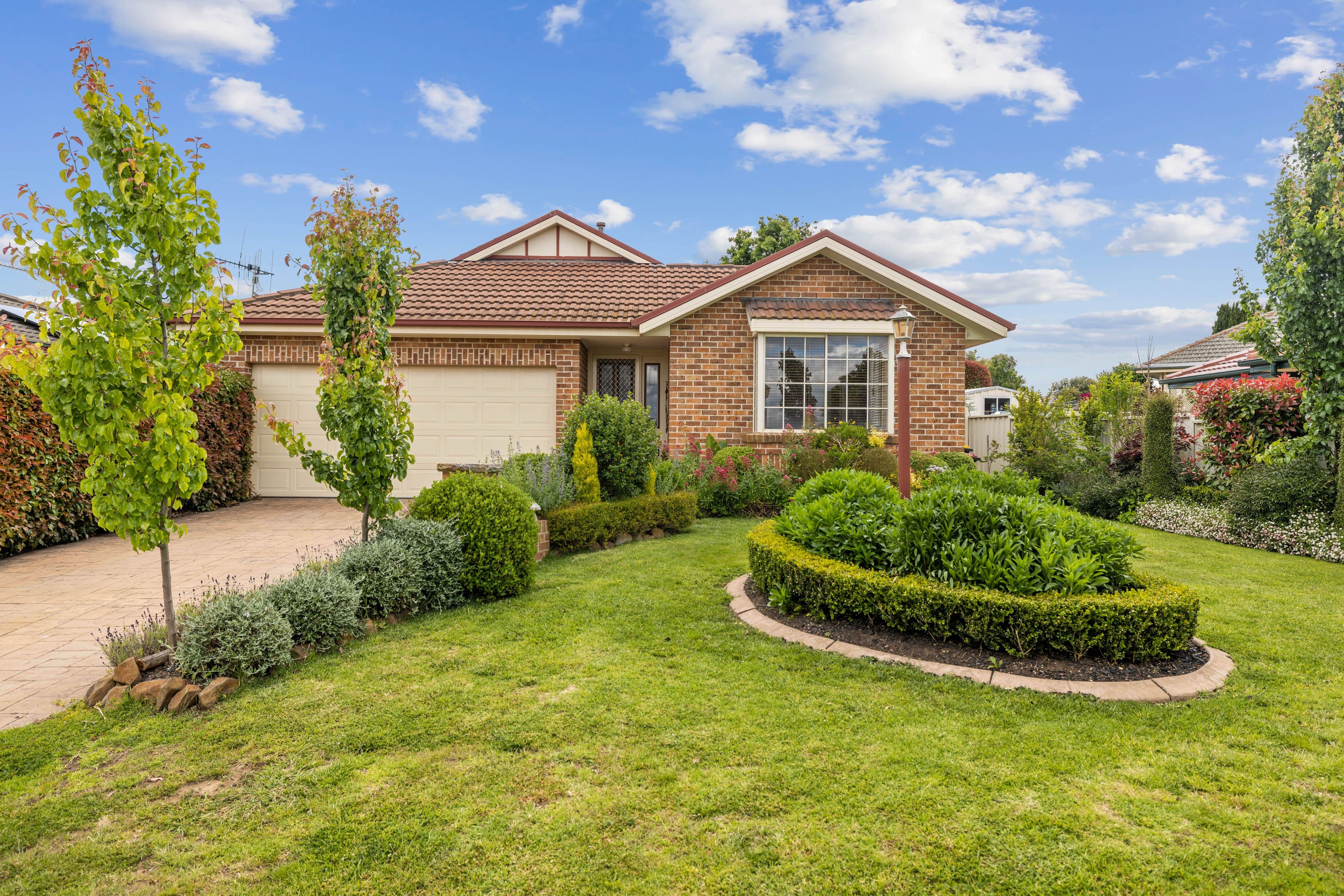 16 Beverly Close, Goulburn NSW 2580, Goulburn - Image 1