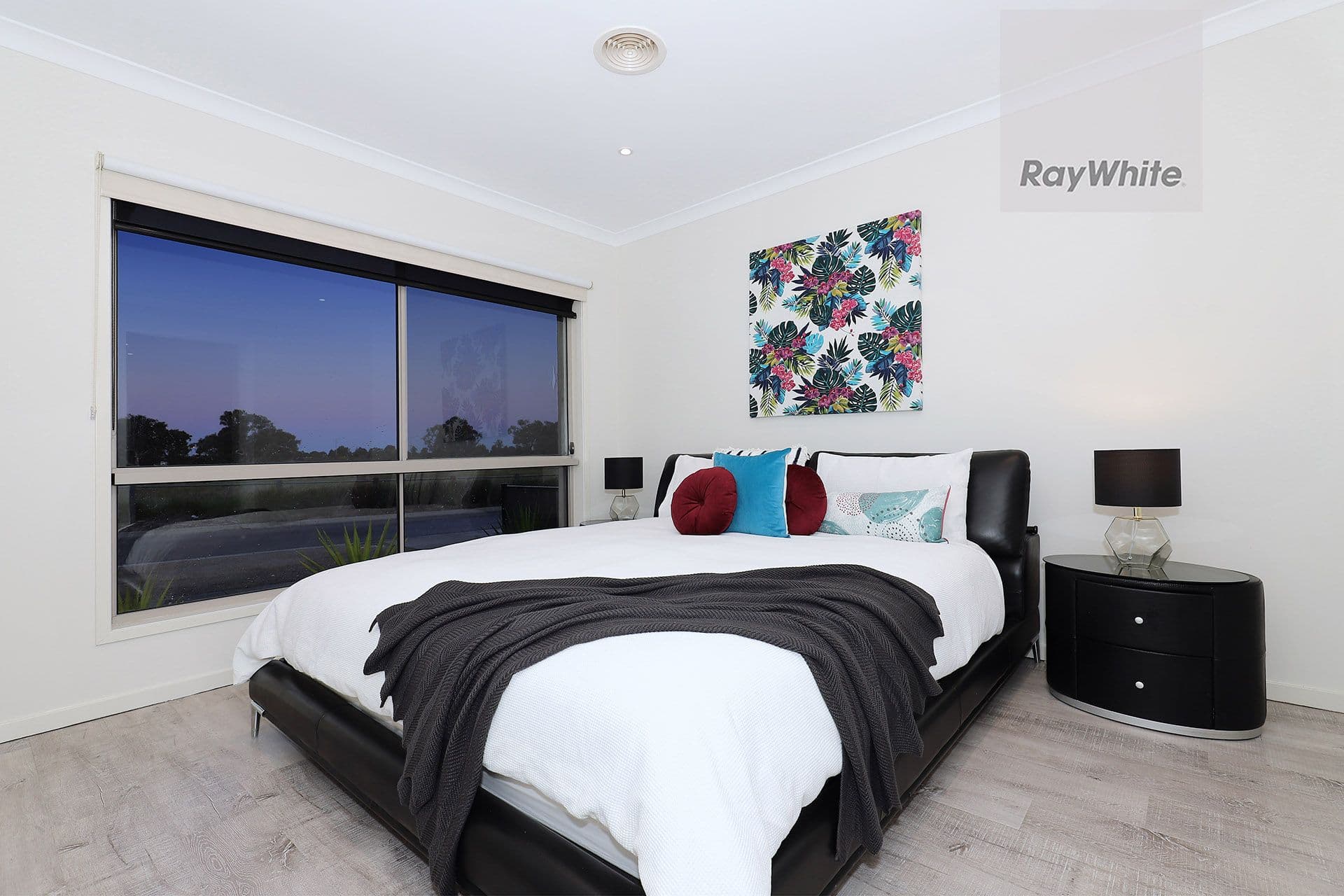 2 Russell Street, Cranbourne - Thumbnail 3