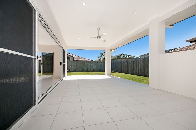 6 Seaeagle Place, BANKSIA BEACH QLD 4507, Banksia Beach - Thumbnail 4
