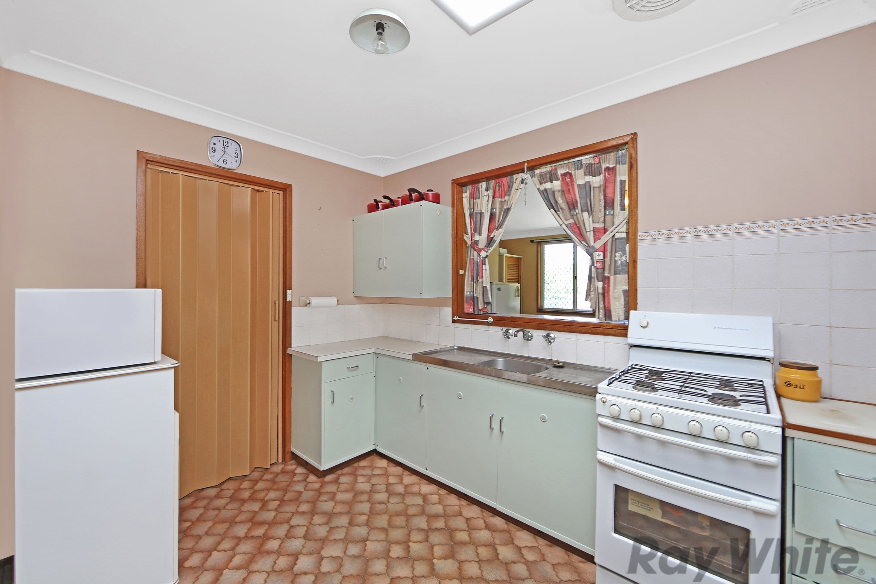 22 Panorama Avenue, Charmhaven - Thumbnail 2