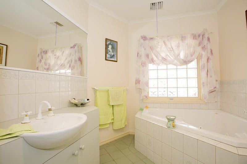2 Swindon Court, LARA VIC 3212, Lara - Thumbnail 8