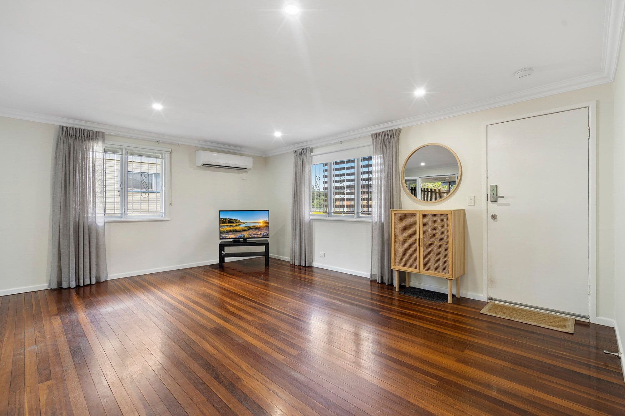 2 Hillcroft Street, Mount Gravatt East QLD 4122, Mount Gravatt East - Thumbnail 2