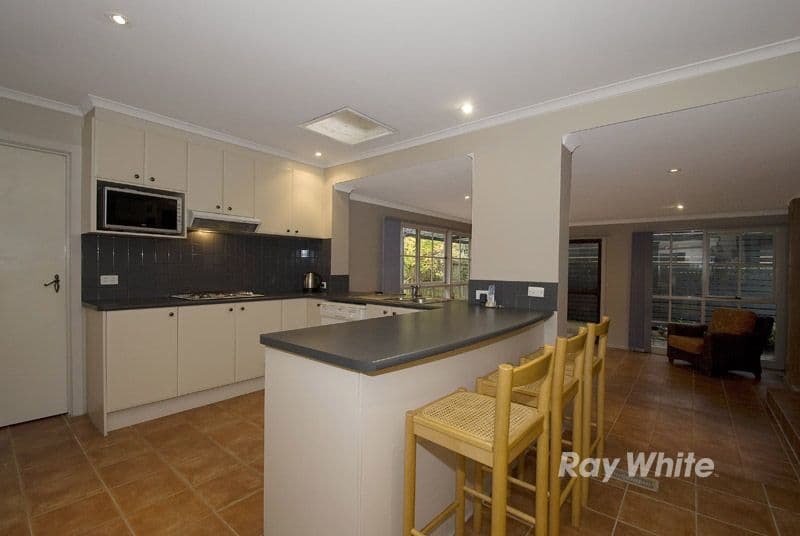 15 Sandhurst Road, WANTIRNA VIC 3152, Wantirna - Image 1