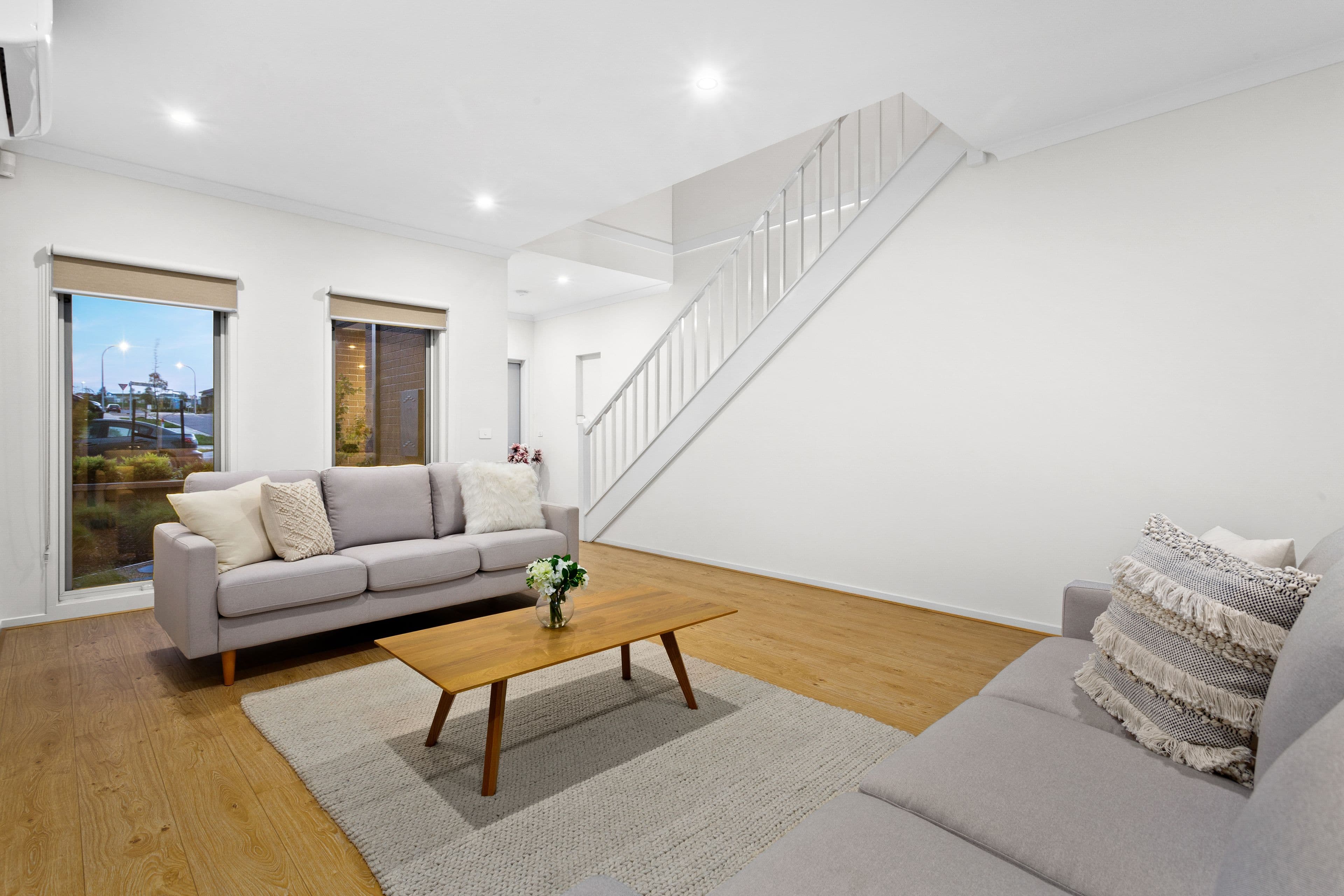 72 Hedgevale Drive, Officer VIC 3809, Officer - Thumbnail 2
