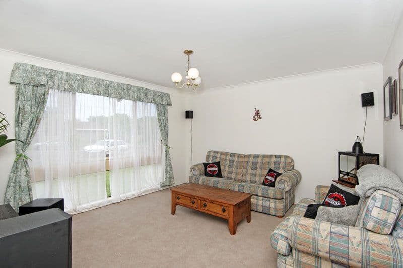 5 Finch Place, BATEAU BAY NSW 2261, Bateau Bay - Thumbnail 2