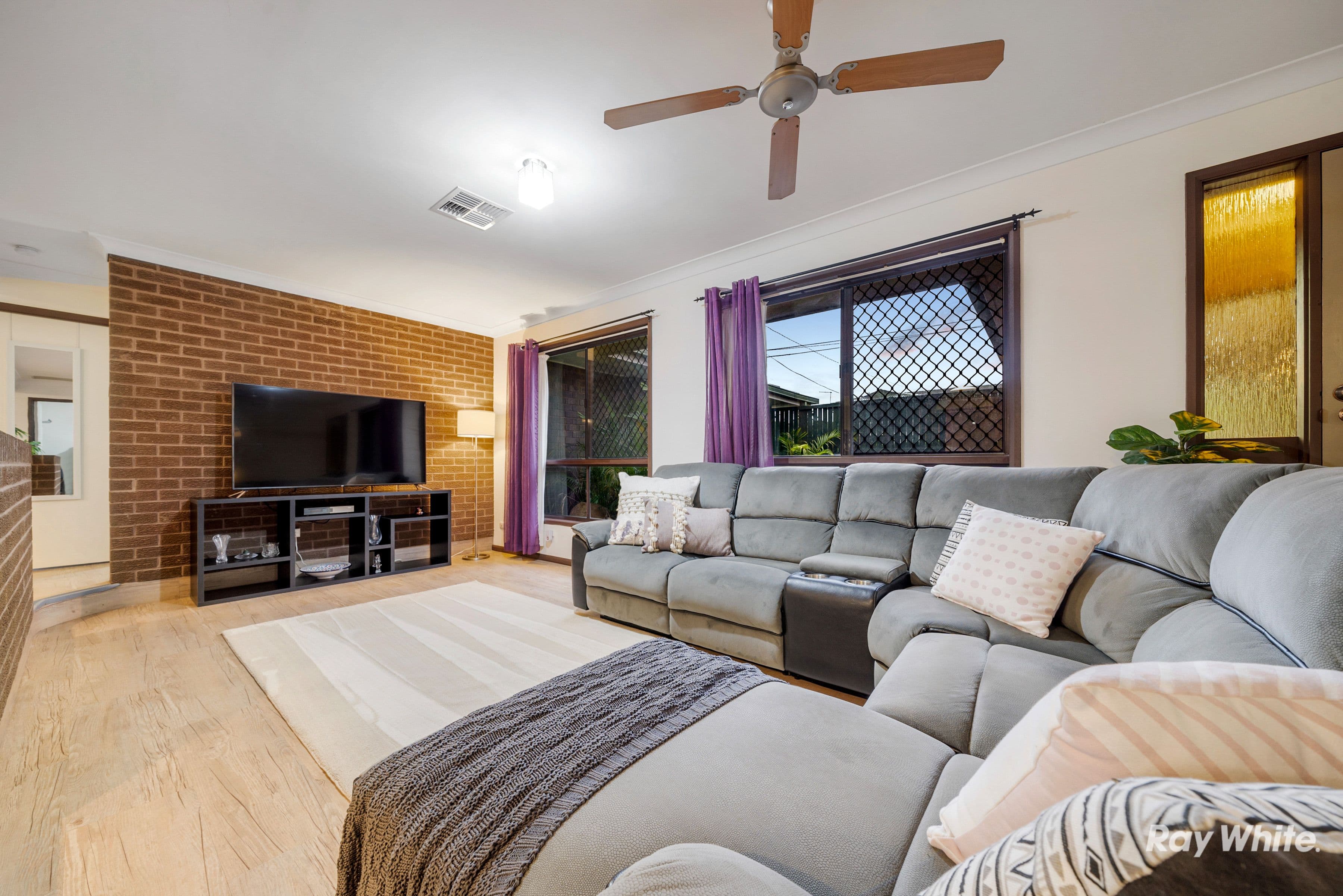 16 Whitfield Avenue, Springwood QLD 4127, Springwood - Thumbnail 8
