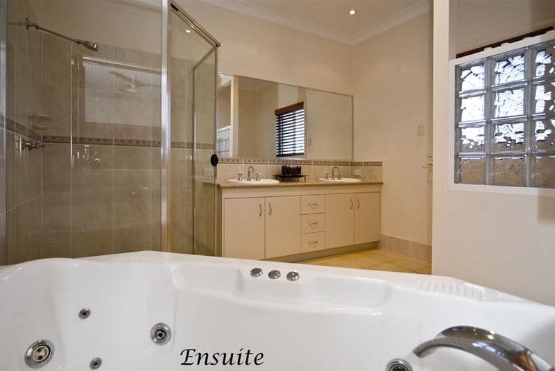 33A Holly Road, Burradoo - Thumbnail 5