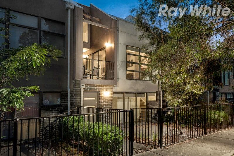 34 Karl Court, Bundoora VIC 3083, Bundoora - Image 1