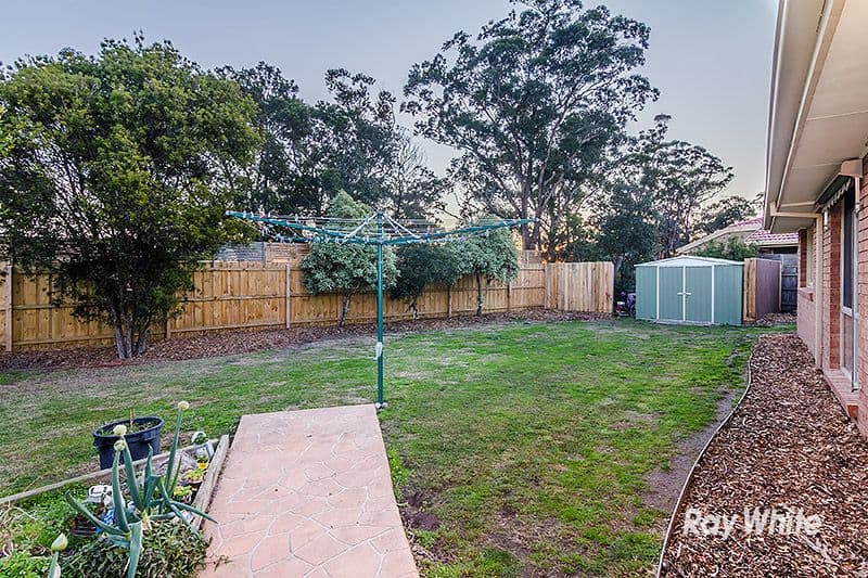 18 Loganberry Close, Cranbourne North VIC 3977, Cranbourne North - Thumbnail 6