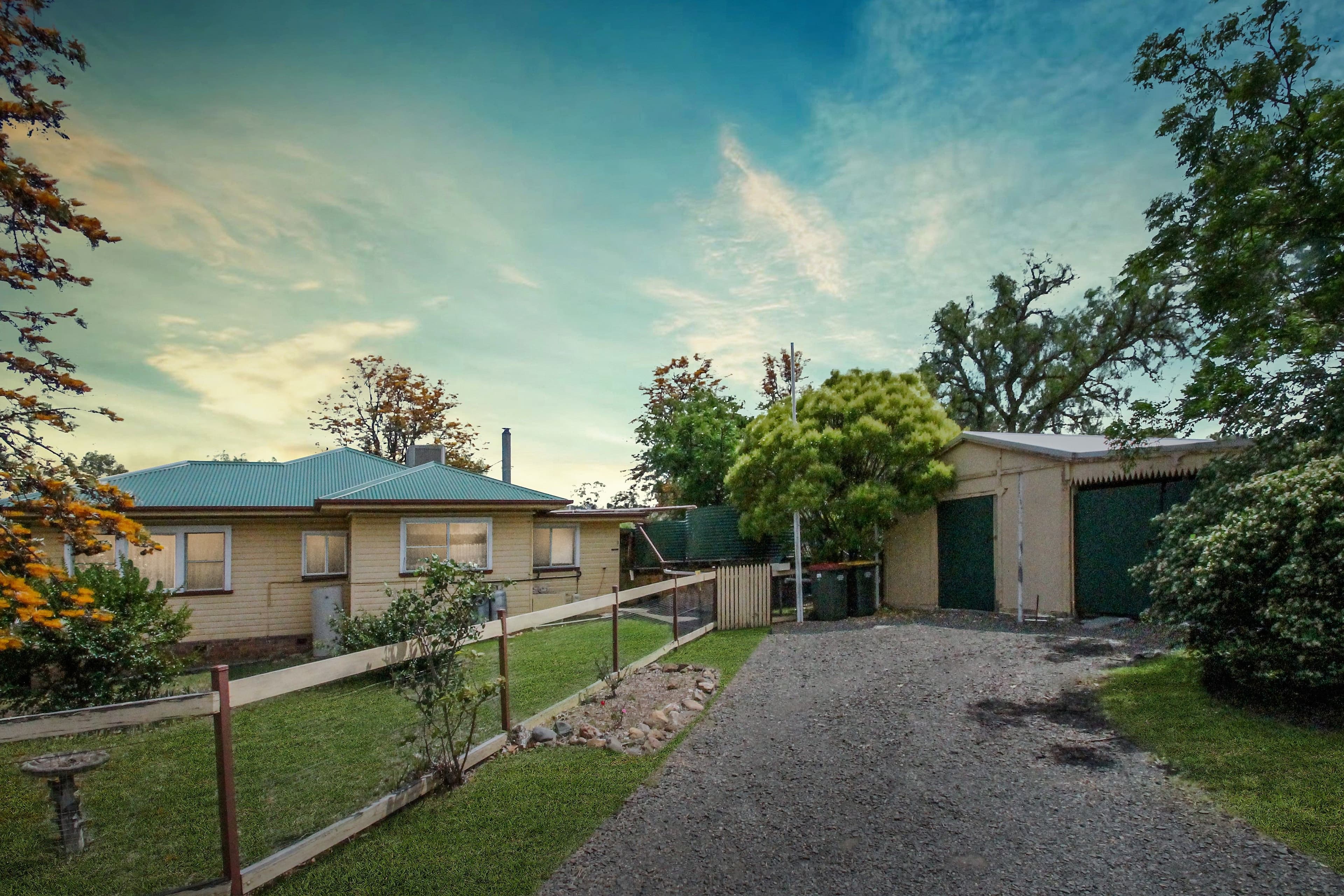3 Coral Street, Willow Tree - Thumbnail 3