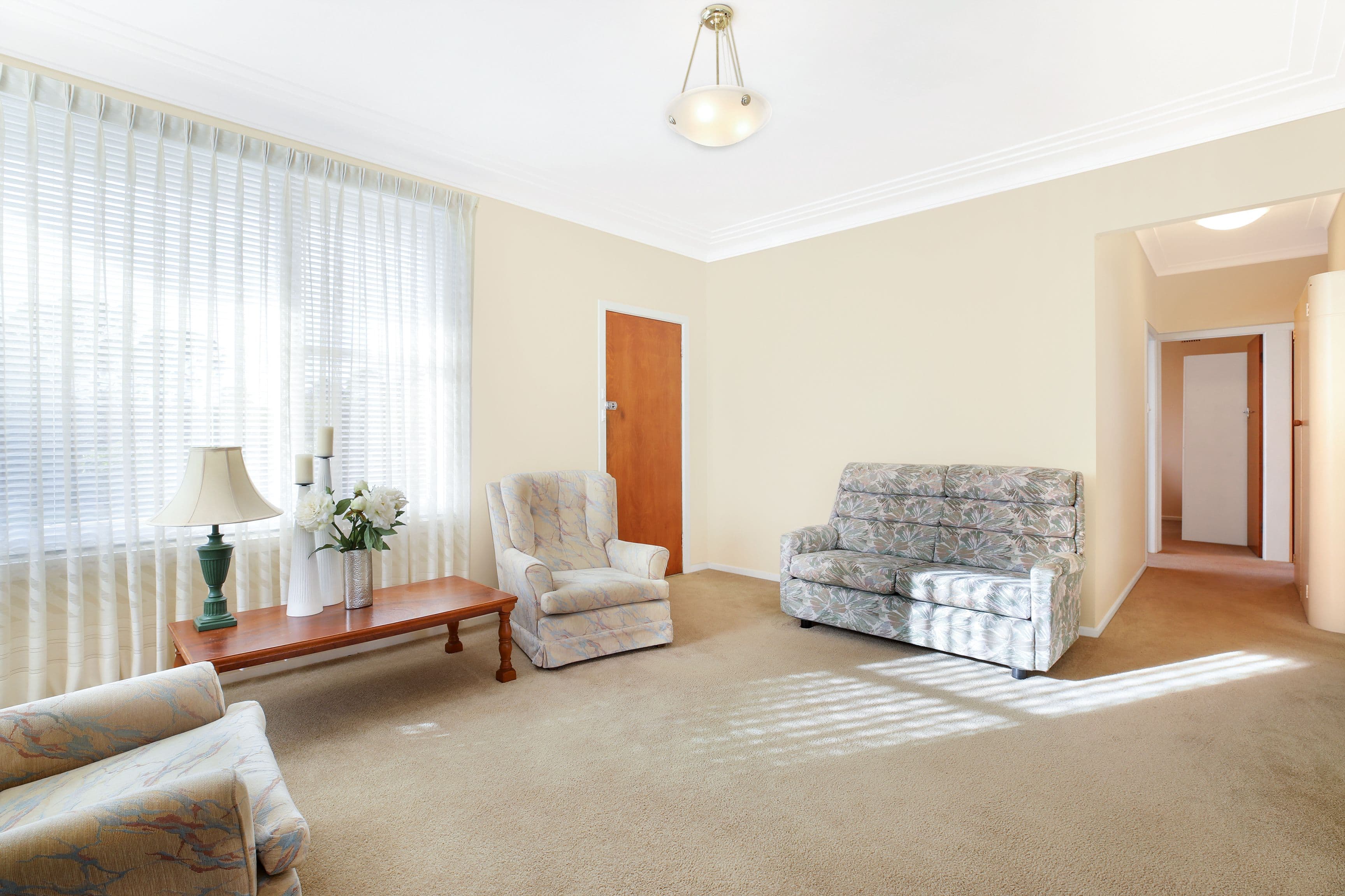 11 Huntingdale Avenue, Miranda - Thumbnail 2