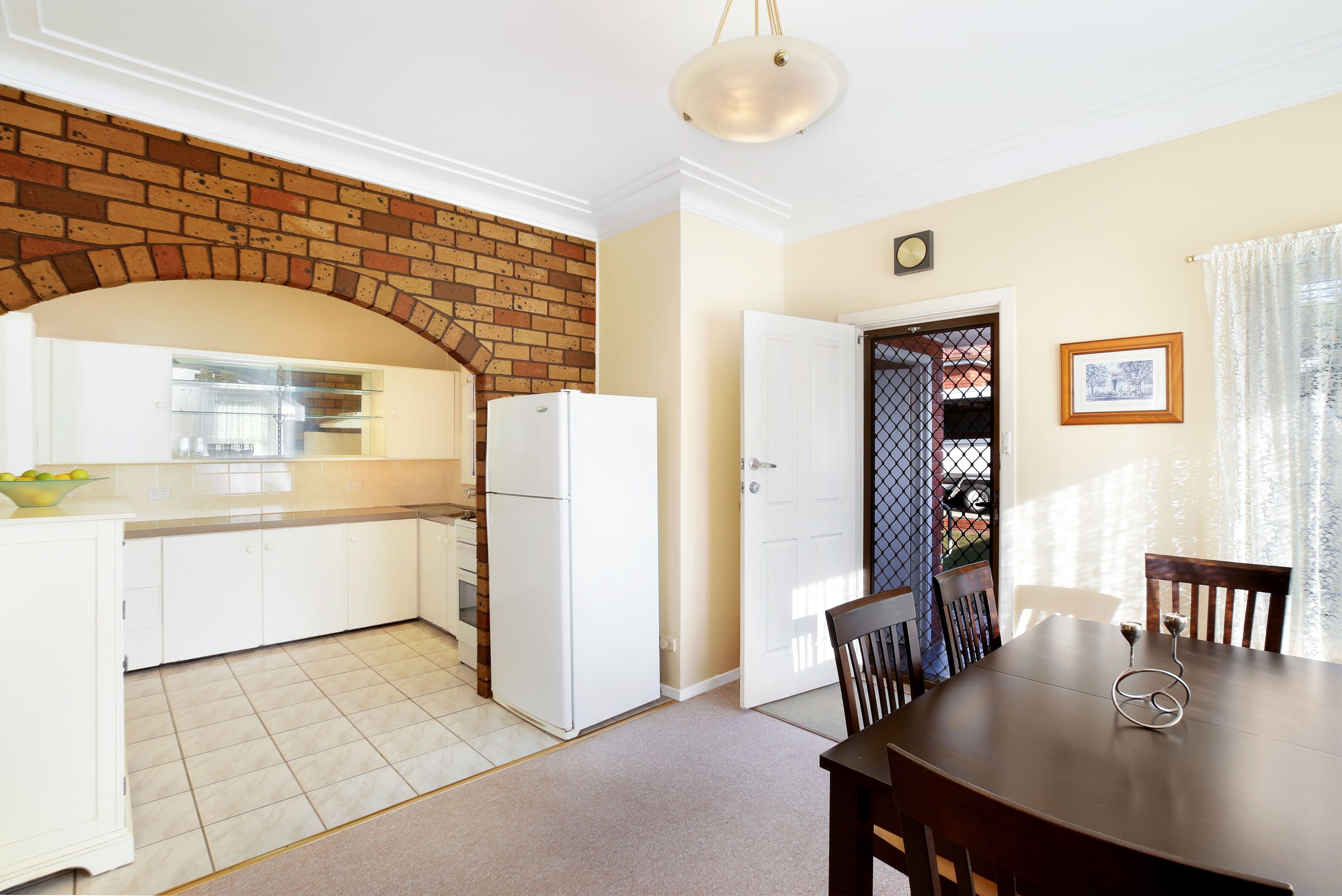 11 Huntingdale Avenue, Miranda - Thumbnail 3