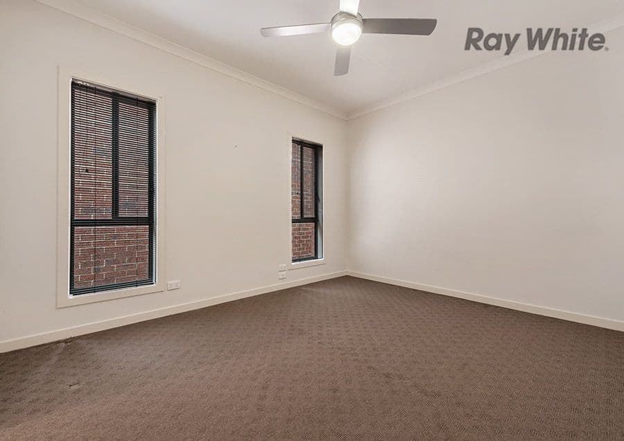 12 Barrington Circuit, Caroline Springs VIC 3023, Caroline Springs - Thumbnail 8