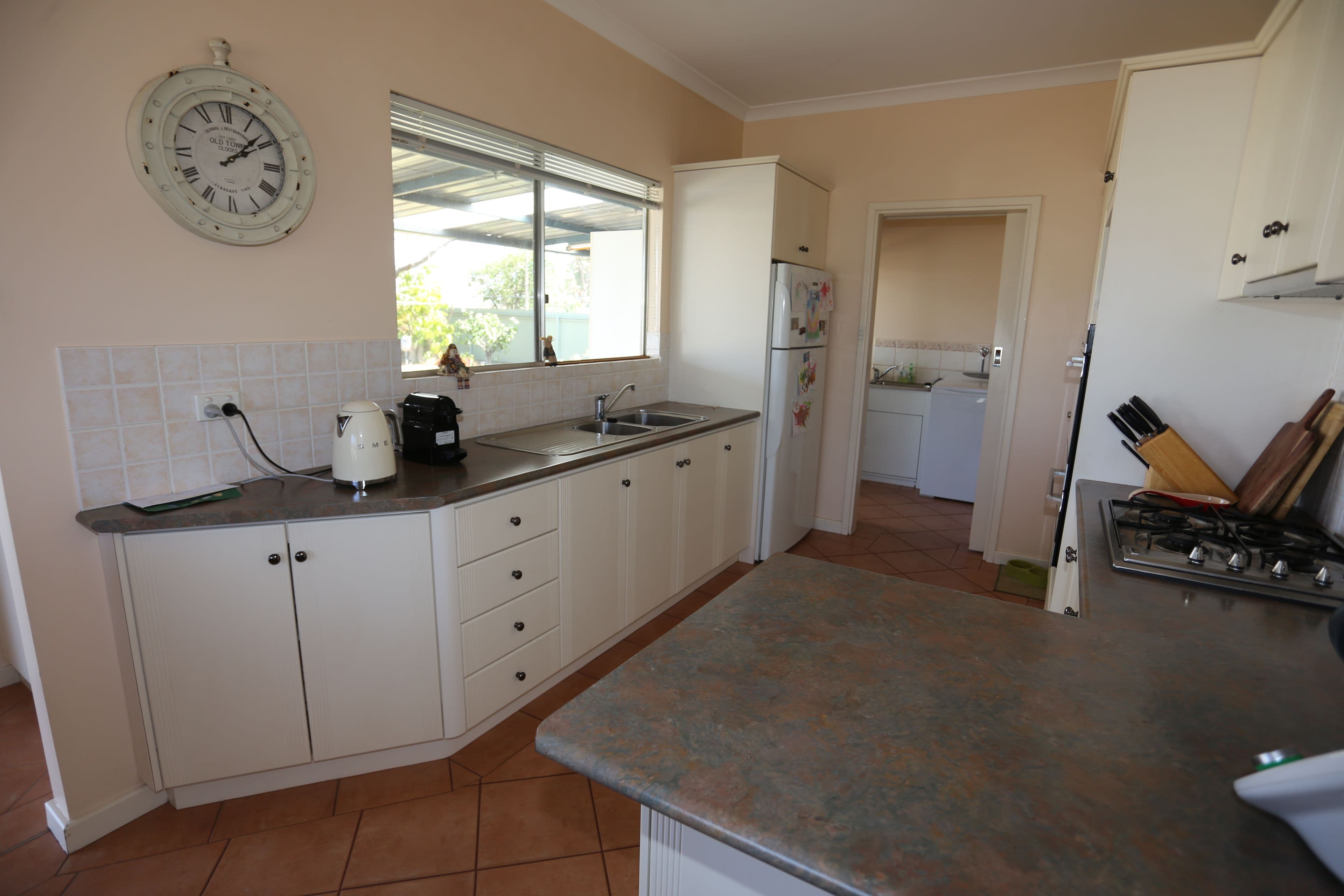 4 Sturt Pea Crescent, Kambalda West WA 6442, Kambalda West - Thumbnail 4