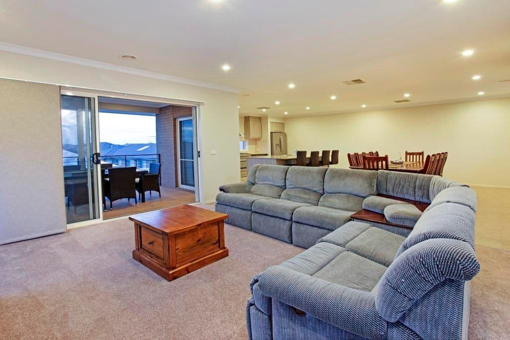35 Nankeen Avenue, Lara VIC 3212, Lara - Image 1
