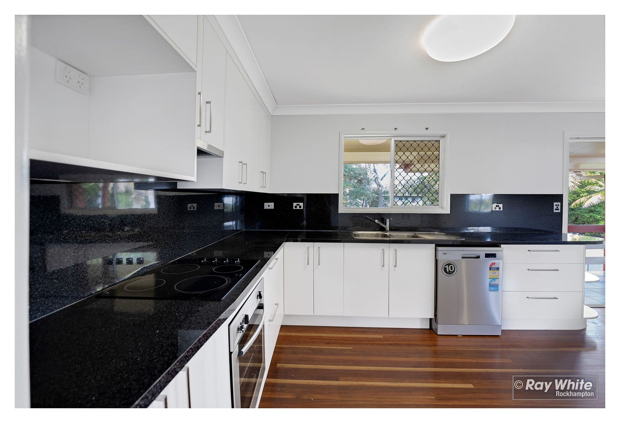 18 Crick Street, Kawana QLD 4701, Kawana - Thumbnail 3
