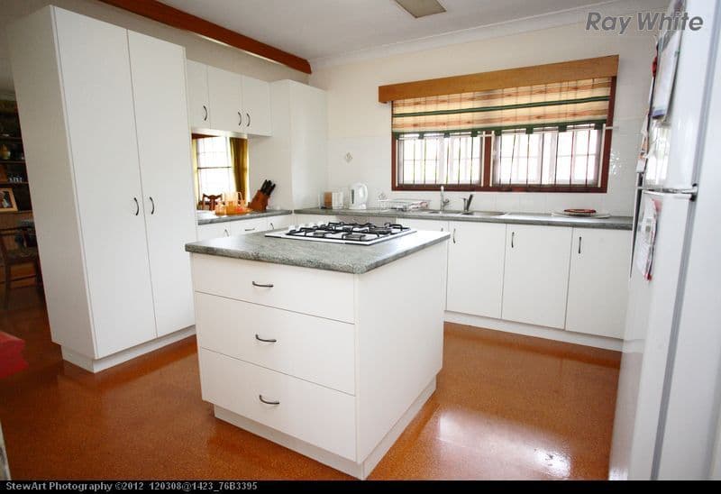 321 Boat Harbour Drive, SCARNESS QLD 4655, Scarness - Thumbnail 4