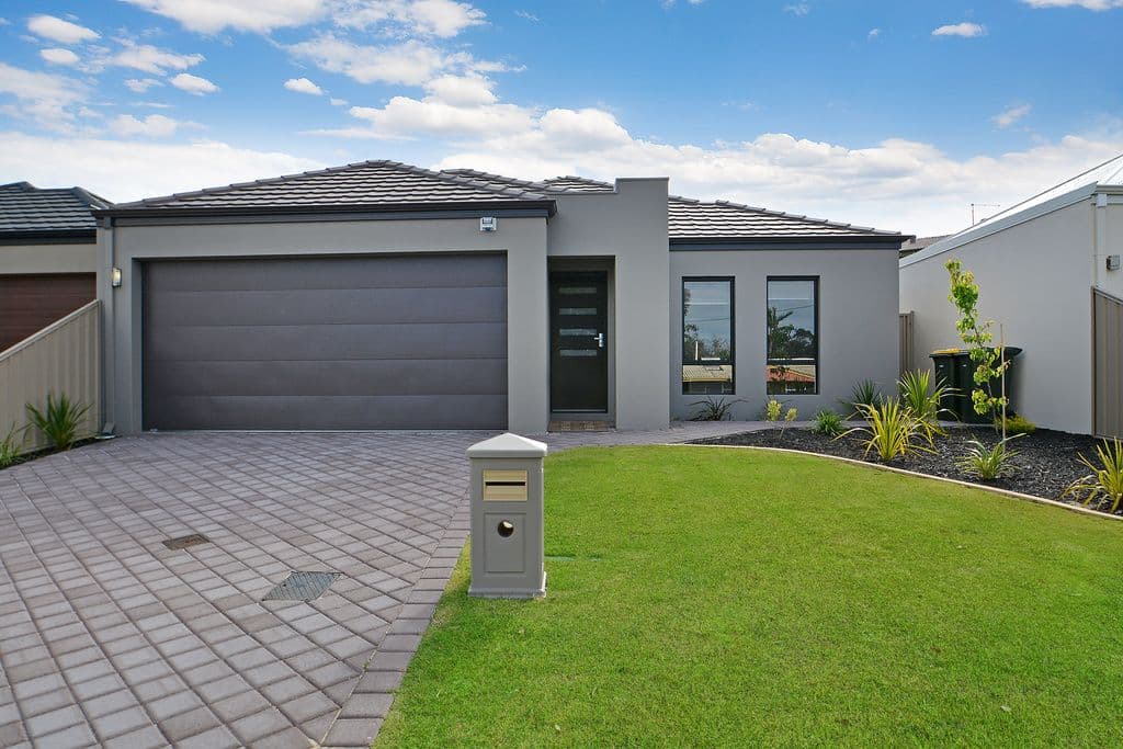 22 Dormans Road, MORLEY WA 6062, Morley - Thumbnail 2