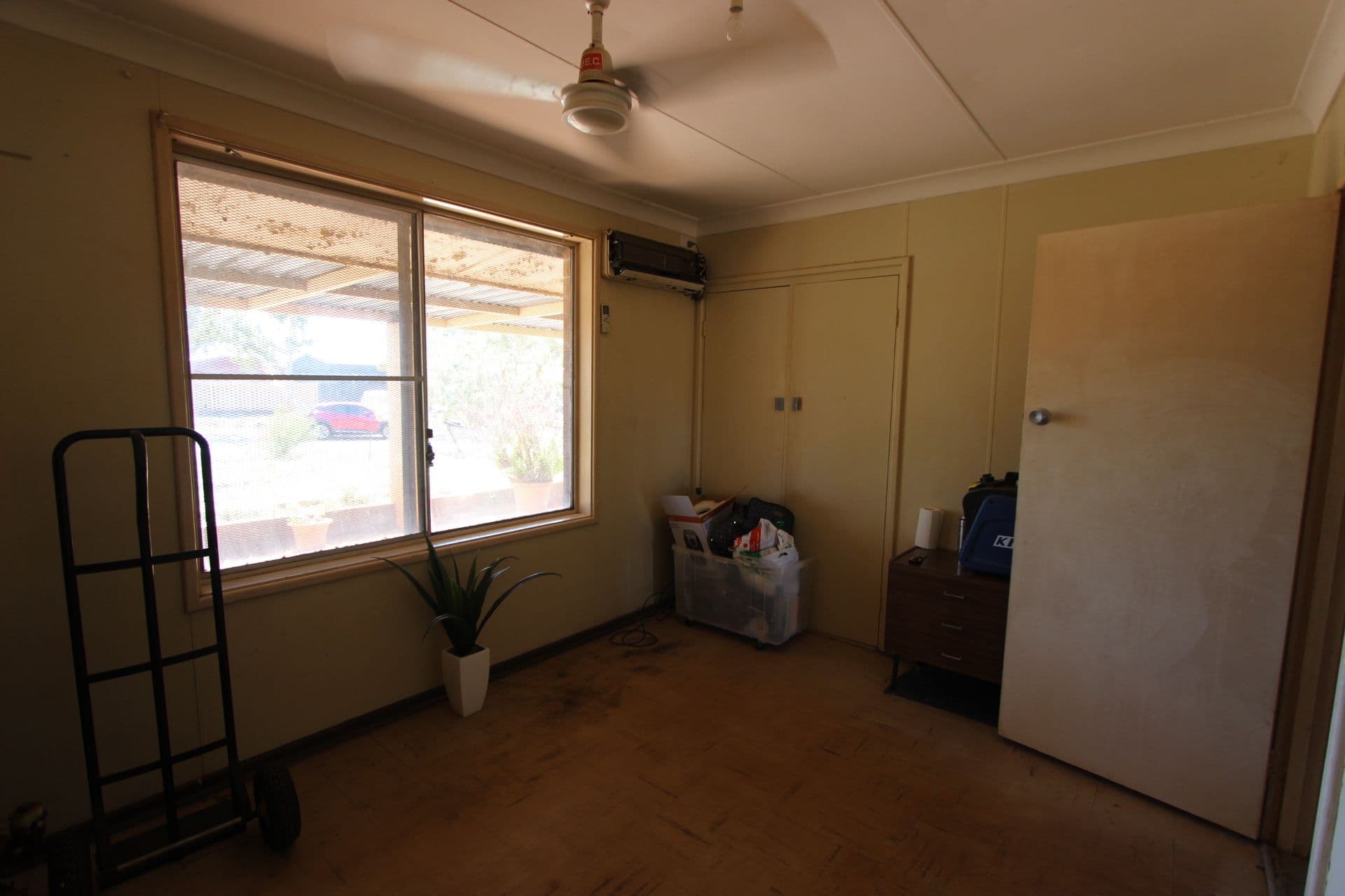 15 Flynn Crescent, Dampier WA 6713, Dampier - Thumbnail 7