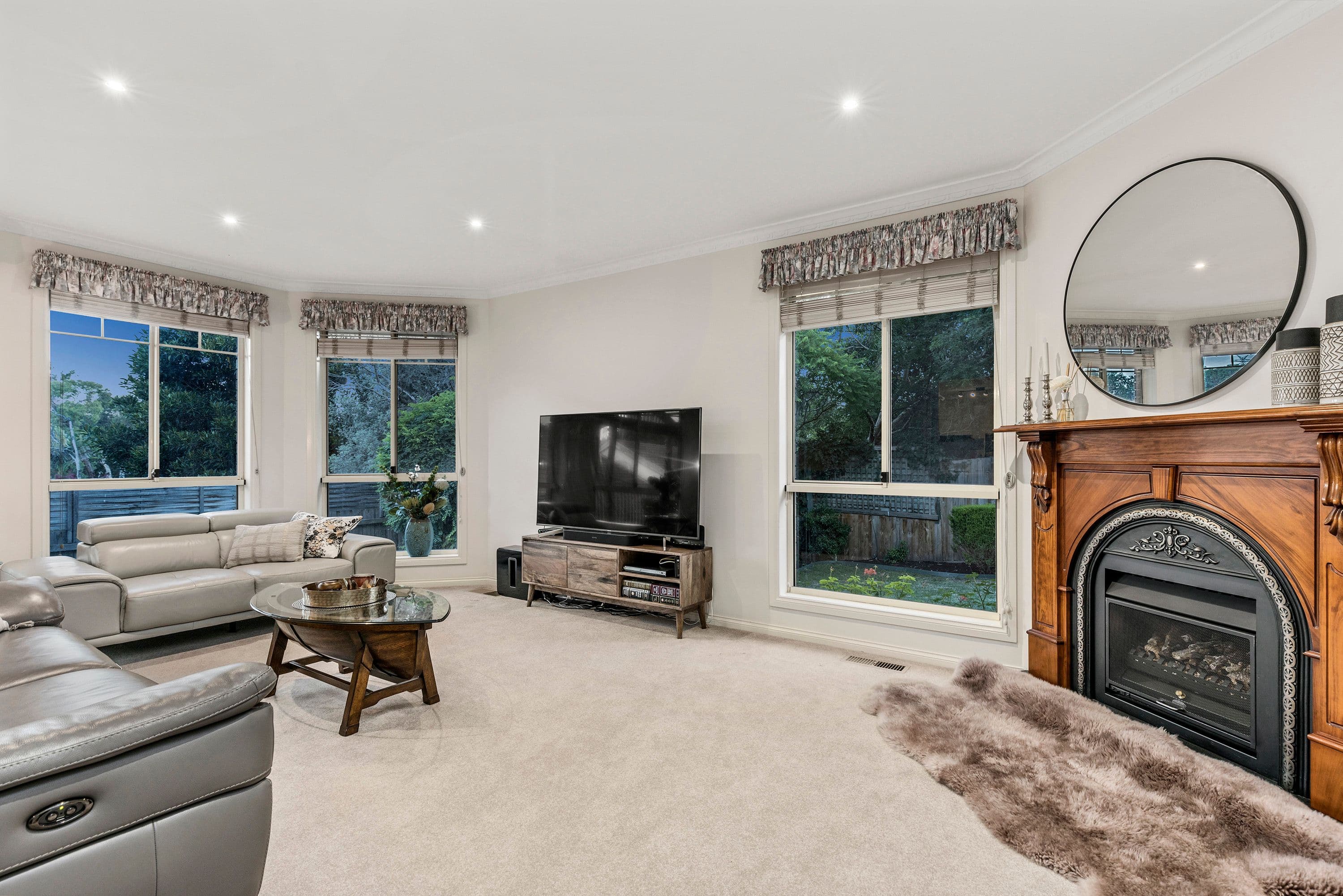 58 Debra Street, Rowville VIC 3178, Rowville - Thumbnail 2