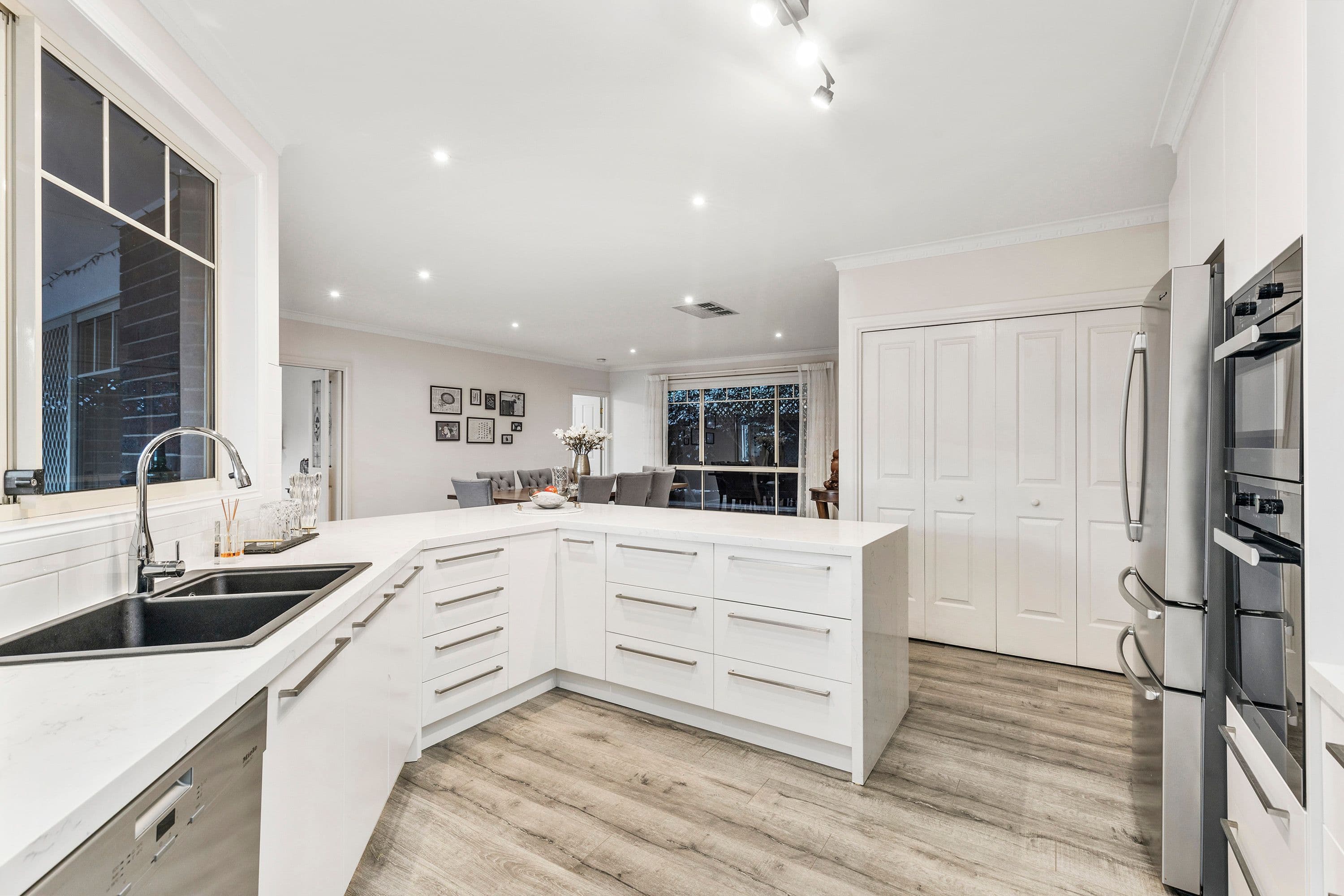 58 Debra Street, Rowville VIC 3178, Rowville - Thumbnail 3