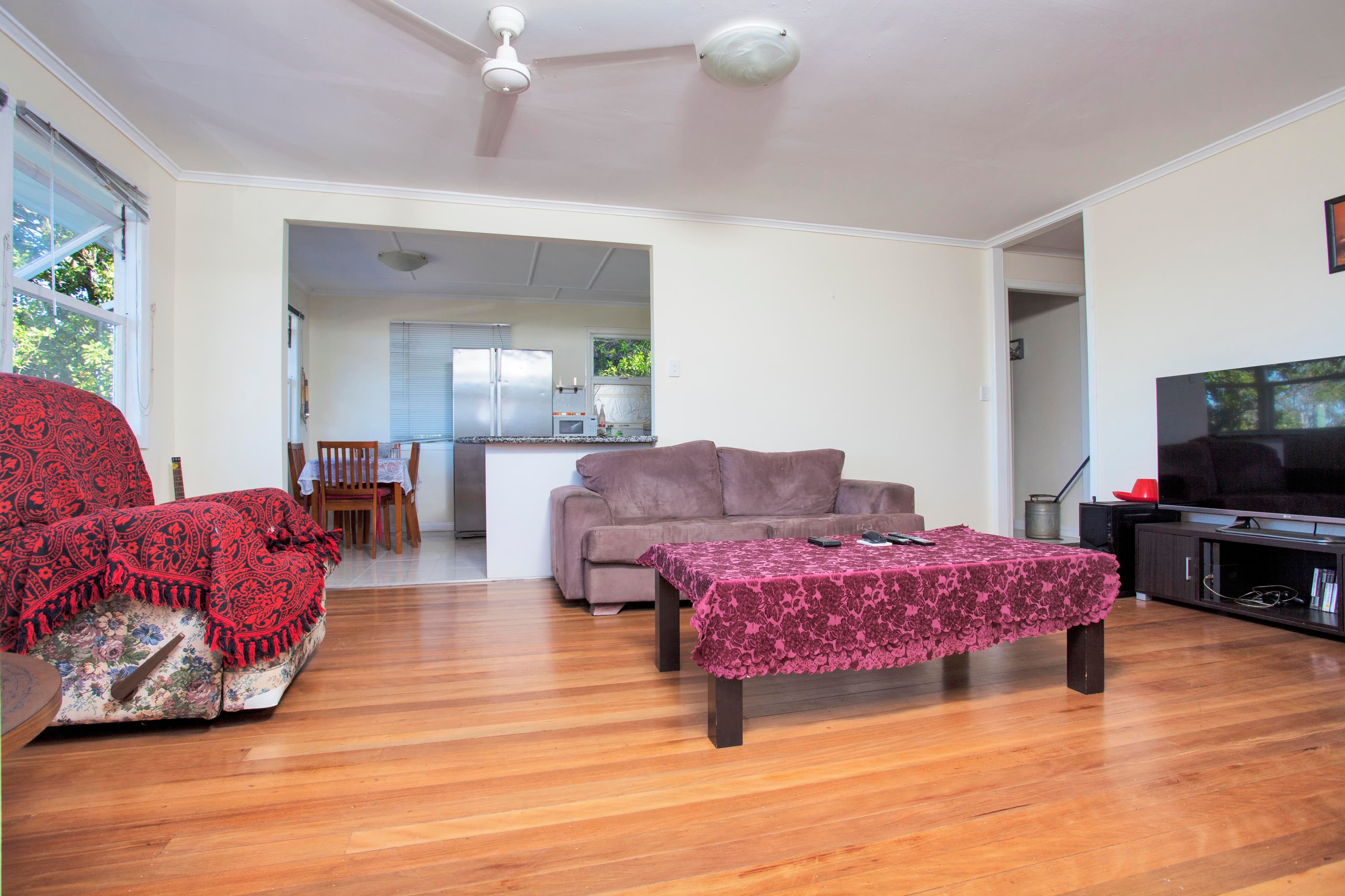 1094 Anzac Avenue, Petrie QLD 4502, Petrie - Thumbnail 2