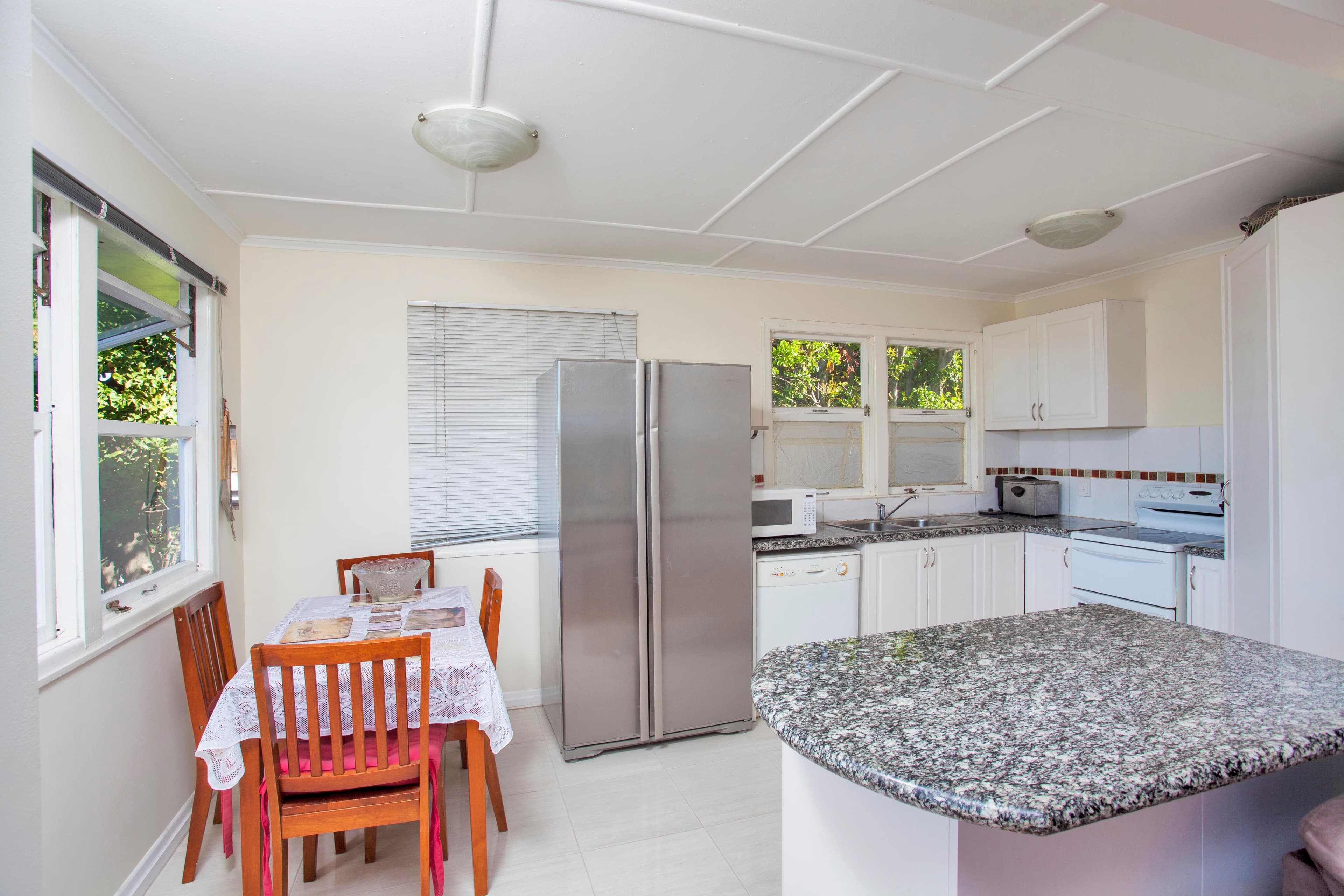 1094 Anzac Avenue, Petrie QLD 4502, Petrie - Thumbnail 3