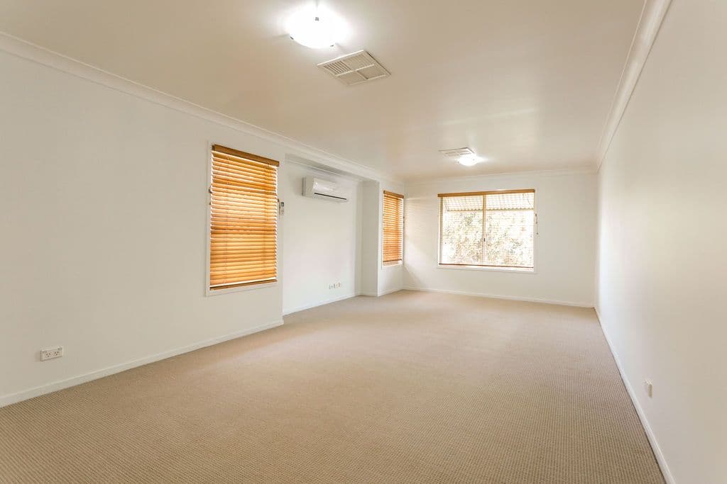 11 Peggy Court, Emerald QLD 4720, Emerald - Thumbnail 4