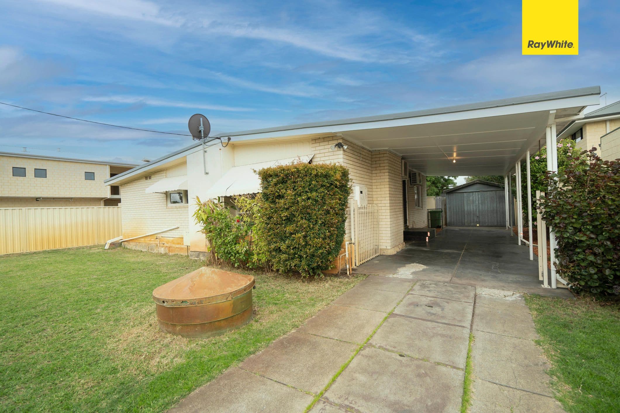 8 Trink Street, Cloverdale WA 6105, Cloverdale - Image 1