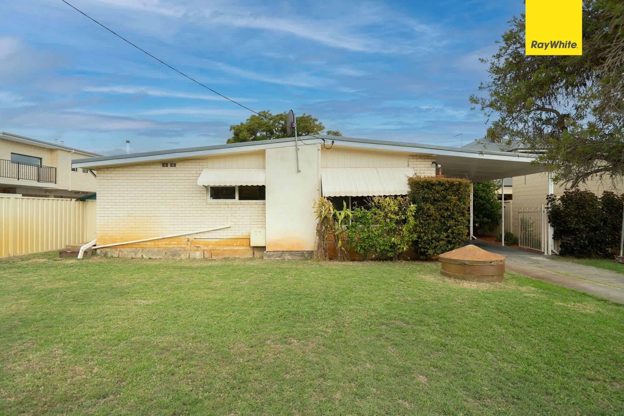8 Trink Street, Cloverdale WA 6105, Cloverdale - Thumbnail 2