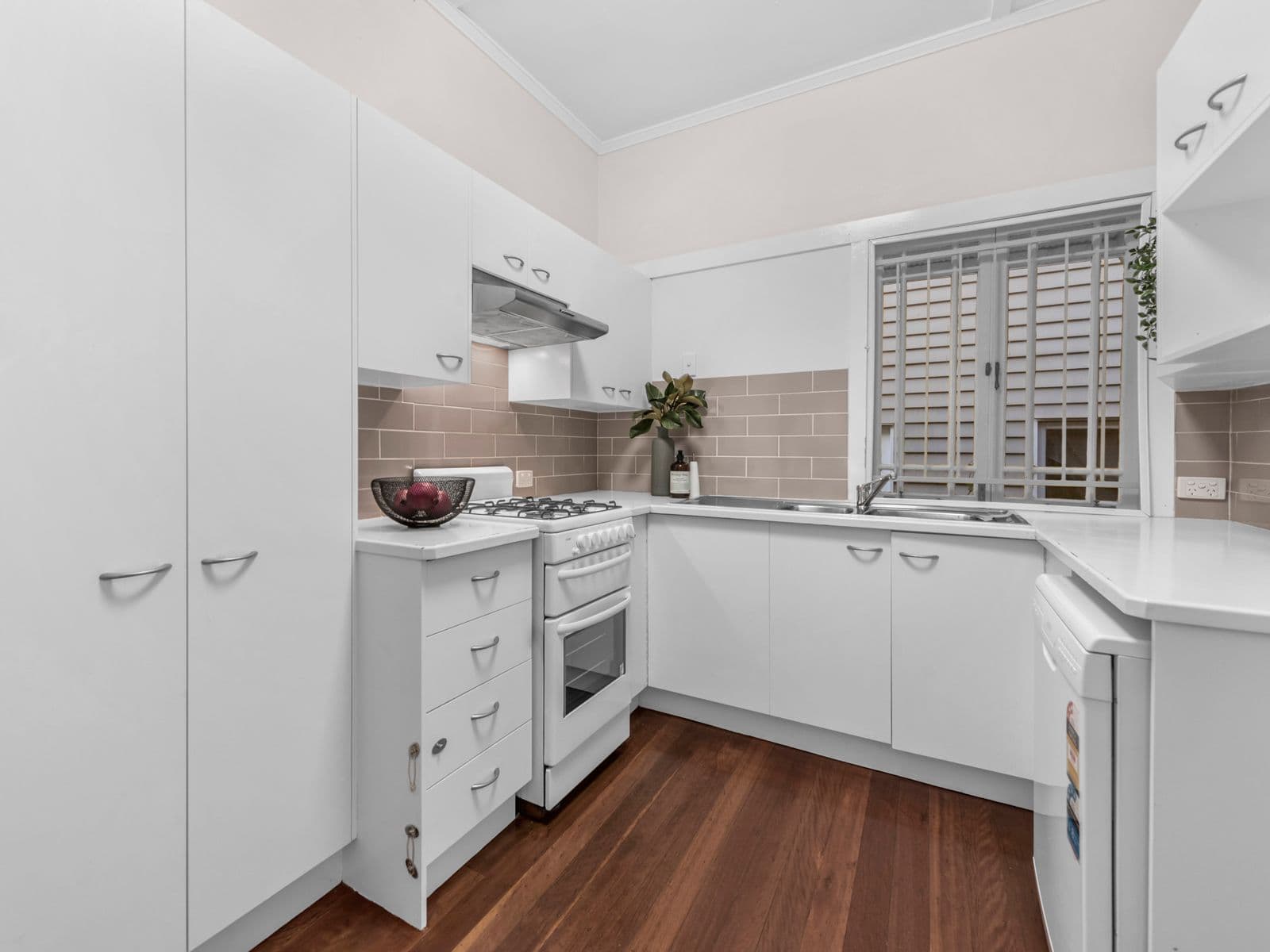 10 Stodart Street, Coorparoo QLD 4151, Coorparoo - Thumbnail 5