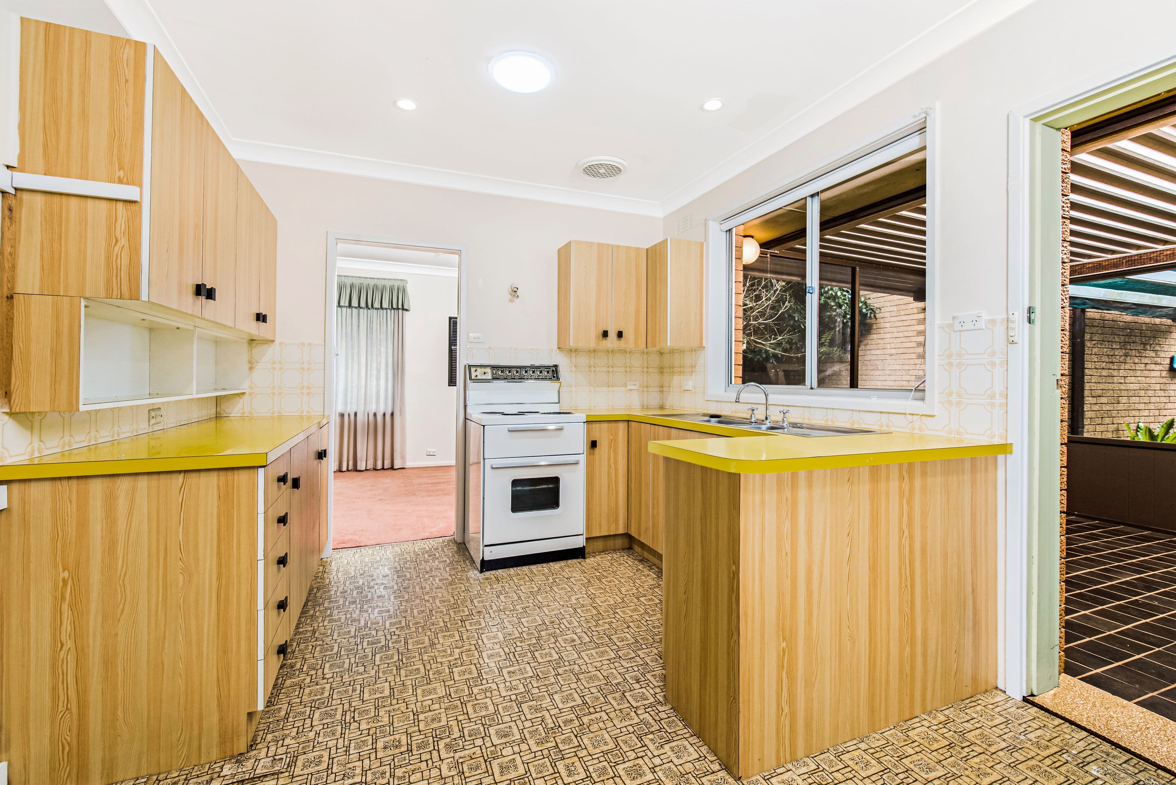 2 English Avenue, Castle Hill NSW 2154, Castle Hill - Thumbnail 5