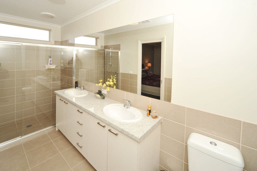 11 Bettys Avenue, Junortoun VIC 3551, Junortoun - Thumbnail 4